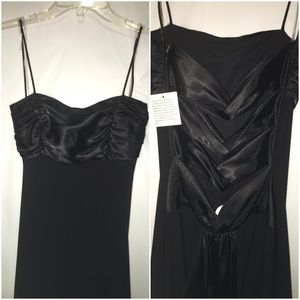 NWT B Darlin Black Shiny Prom / Formal Dress SZ 5/6 Timeless